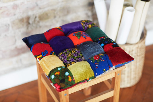 Eccentric patchwork pillow cover 